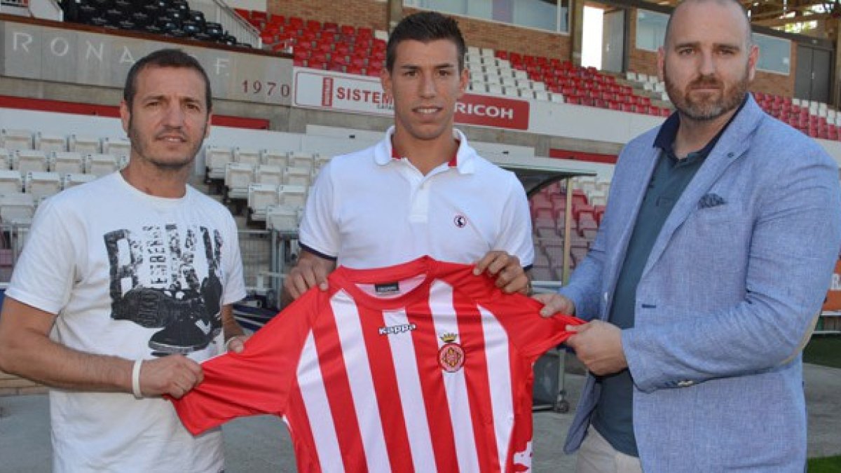 Alcaraz en su puesta de largo con el Girona.