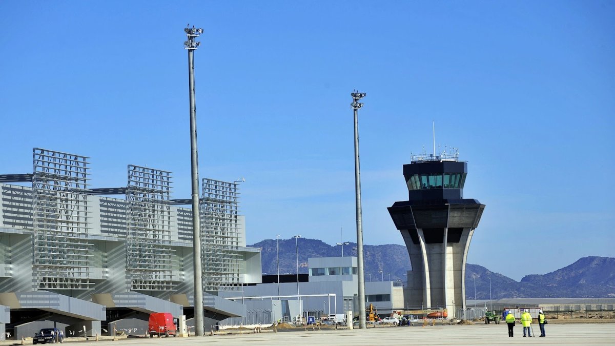 El aeropuerto de Corvera, al sur de Murcia, está finalizado a la espera de operador.