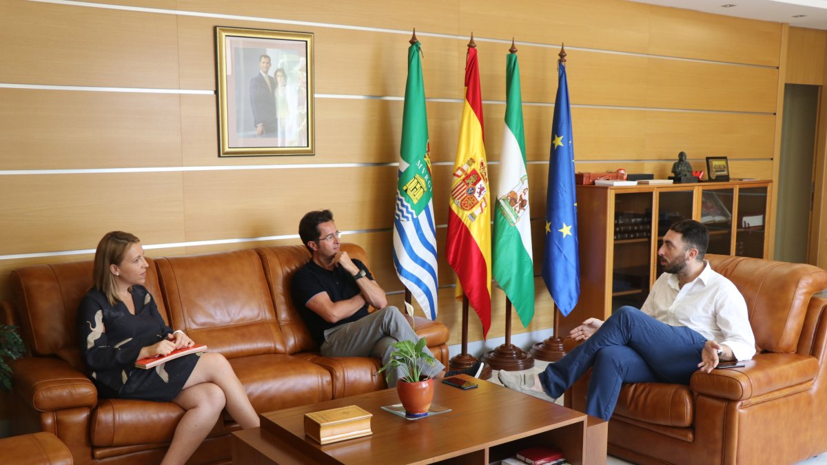 Reunión en el Ayuntamiento de El Ejido.