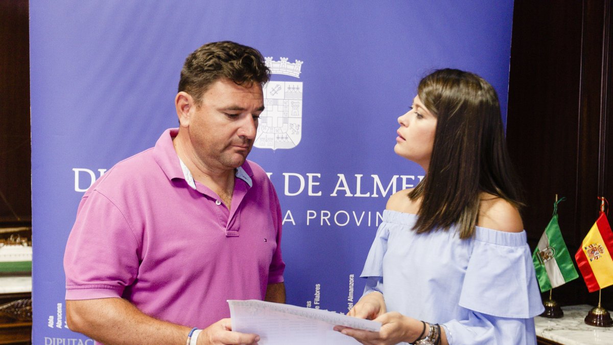 Ángeles Martínez, diputada de deportes.