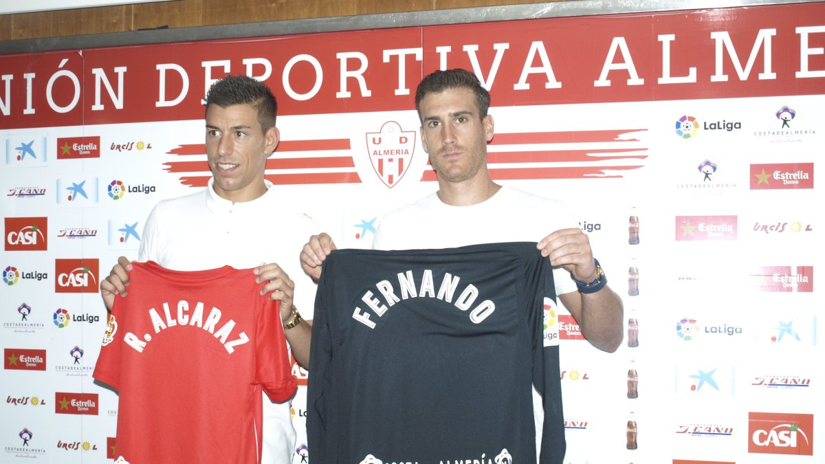 Rubén Alcaraz y Fernando Martínez, de rojiblanco.