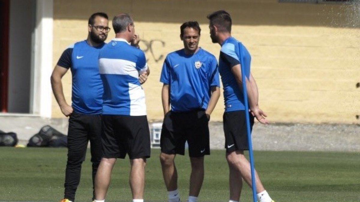 Todo preparado para la vuelta al trabajo del filial.