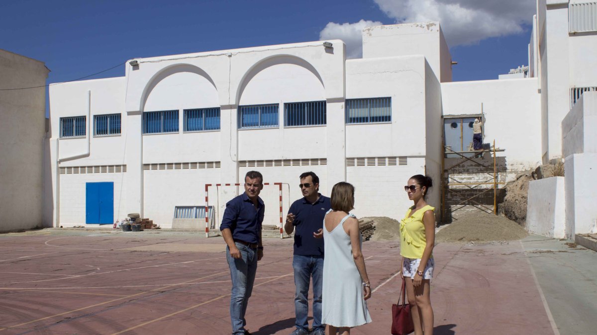 El alcalde ha visitado el centro recientemente.