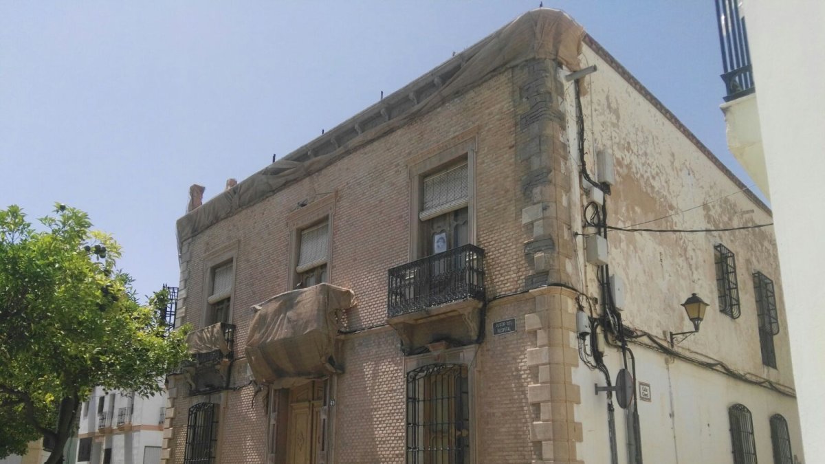 Edificio de los antiguos juzgados, en la Plaza del Hospital.