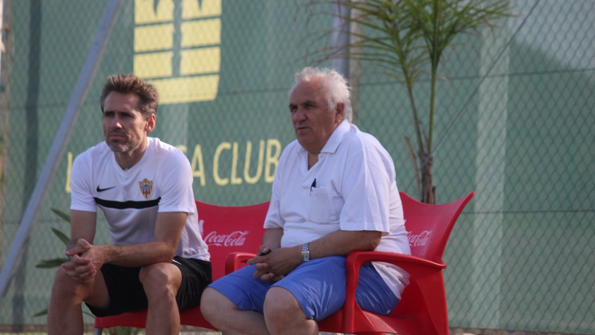 Corona y Alfonso en La Manga.