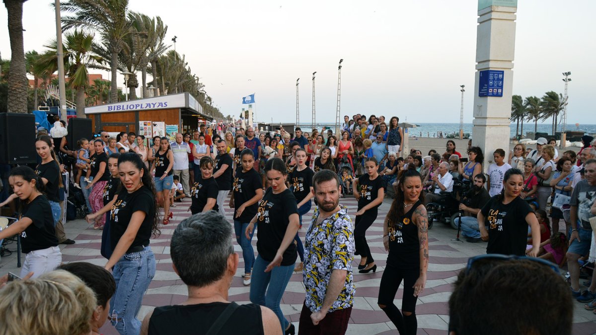 Flashmob coreografiado por el bailaor Jesús Fernández.