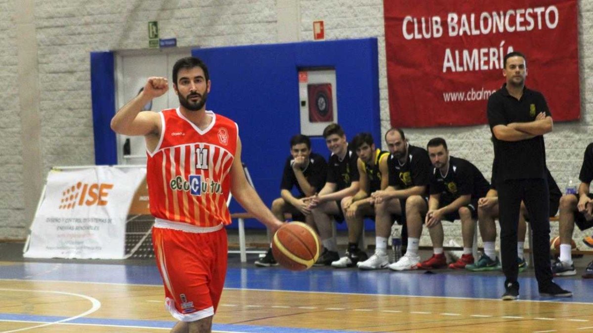 Puentes seguirá siendo rojillo.