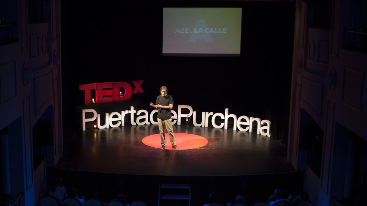 Foto: Péricles Dias. El Teatro Apolo fue el lugar de encuentro de la comunidad TEDx en Almería, un espacio que ayudará a la difusión de ideas de ca