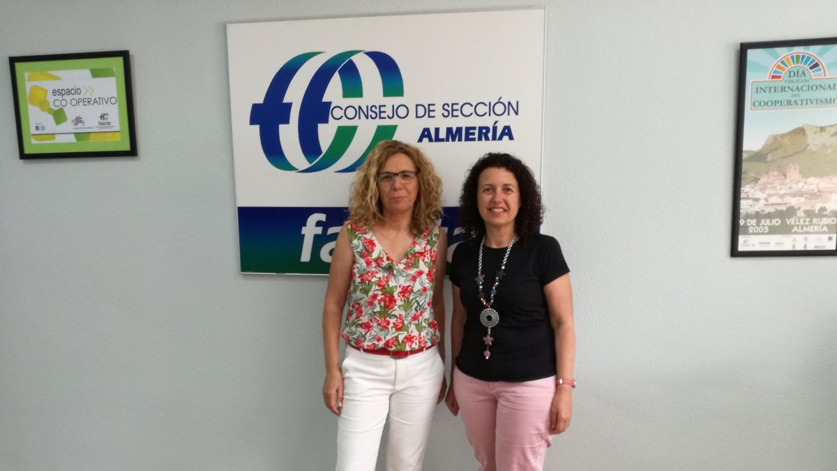 Martirio Castilla y Caridad Herrerías, responsables de la Federación Andaluza de Empresas Cooperativas de Trabajo Asociado en Almería.