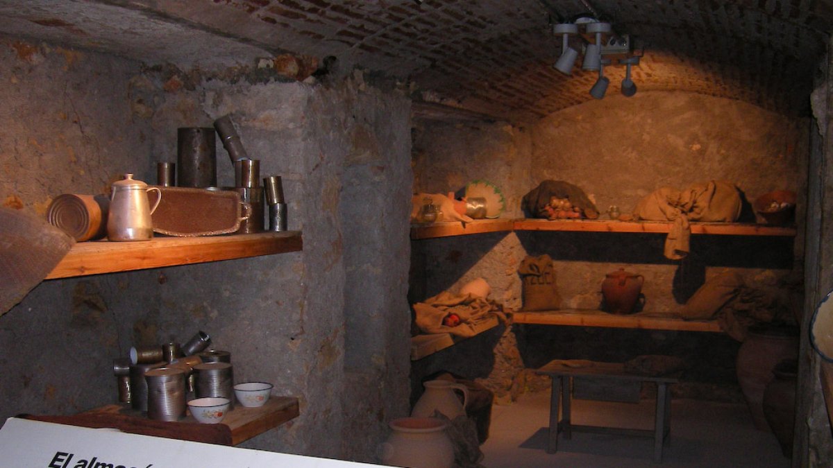 Fotografía de la despensa de los refugios de la guerra civil de Almería.
