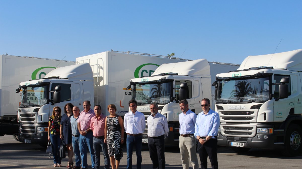 Recepción de los nuevos vehículos y contenedores.