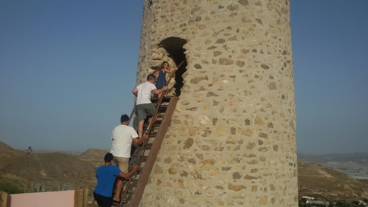 La Atalaya de Níjar es uno de los lugares que se visitan, como muestra del patrimonio histórico.