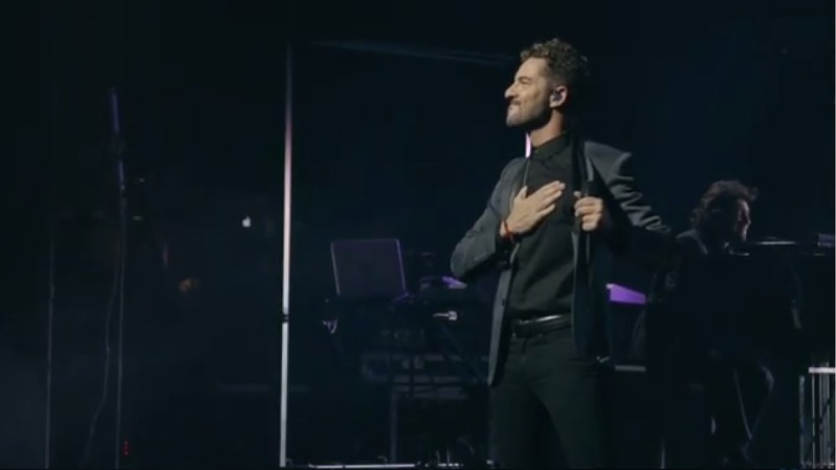 David Bisbal actuó ayer en el Teatro Real de Madrid.