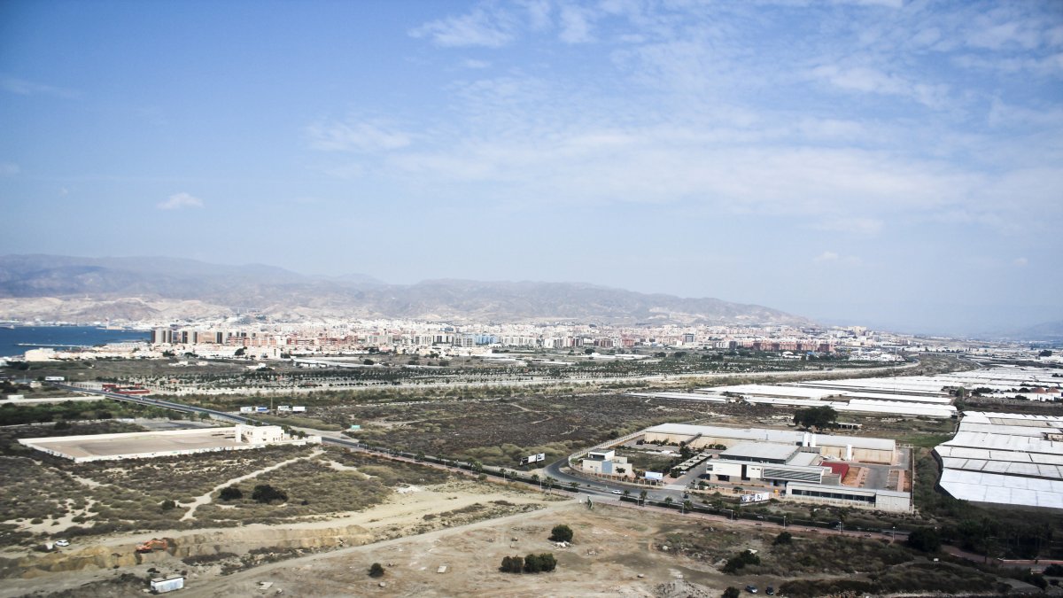 Desaladora de Almería en la desembocadura del Andarax