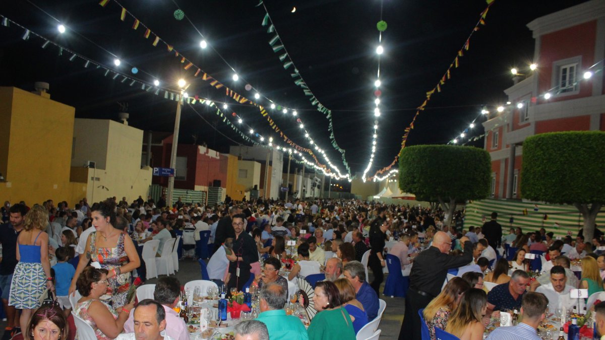 La cena fin de campaña de la Cooperativa Vicasol reunió a 2.300 personas.