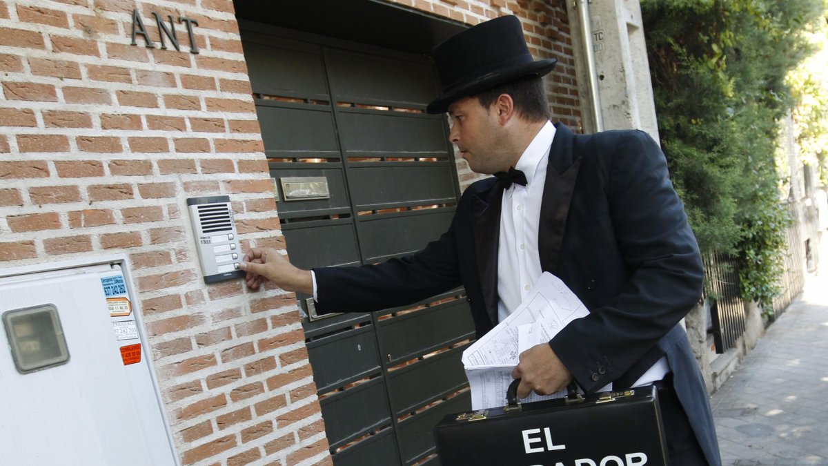 El cobrador del frac en España.