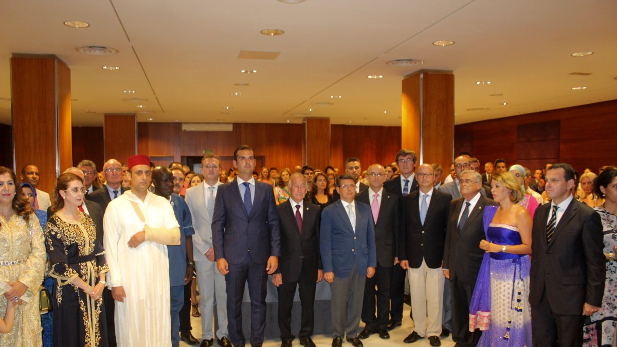 Hichame Dahane, cónsul del Reino de Marruecos en Almería; y representantes de los Ayuntamientos de Almería y Adra, Diputación, Junta de Andalucía, Co