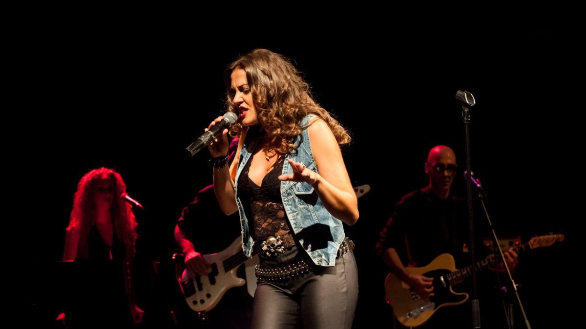 Chelo García lidera el proyecto Chelo &?Cía que cuenta con un disco en el mercado.