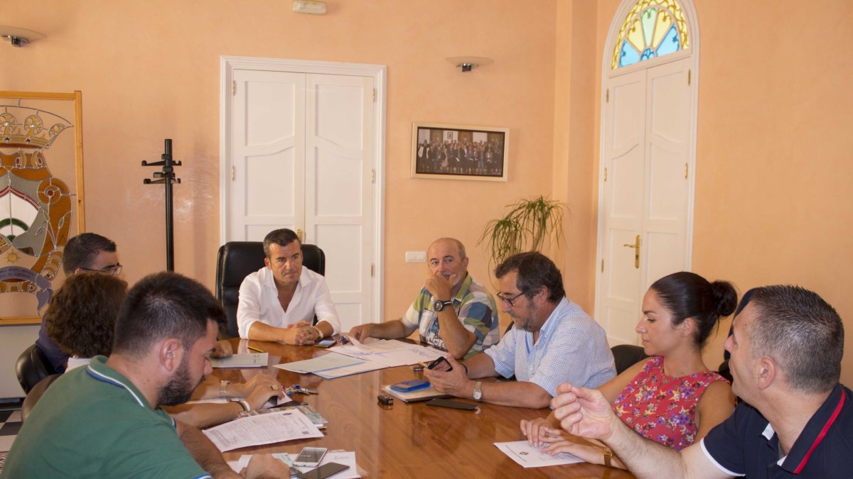 Junta de gobierno celebrada ayer donde se aprobó el acuerdo con la empresa para el cobro de la deuda.