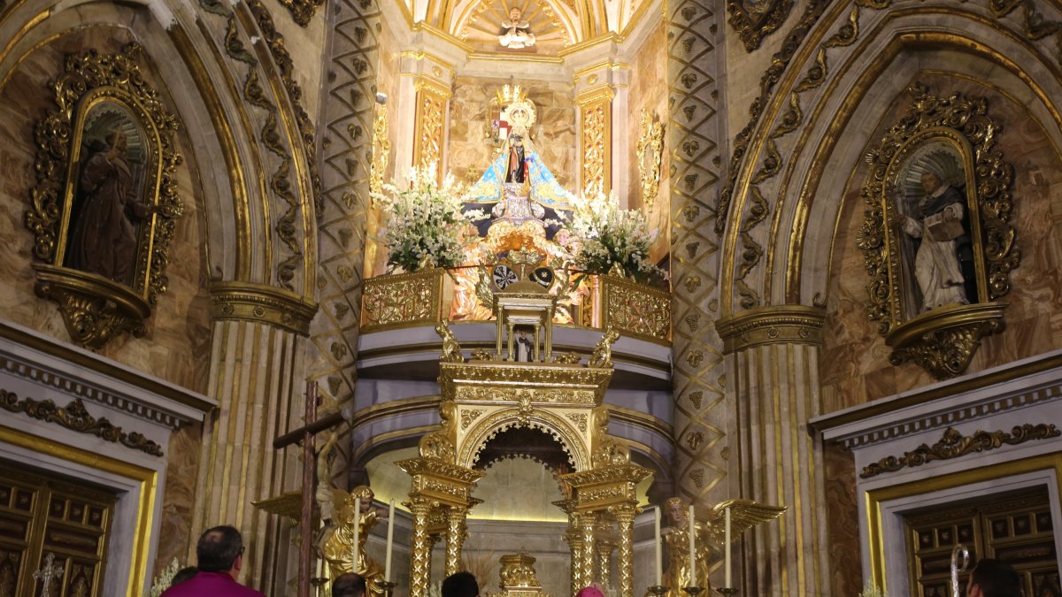 La Virgen del Mar preside uno de los actos religiosos celebrados durante la pasada Feria de Almería.
