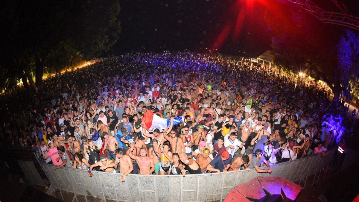 Publico asistente a la quinta edición del Dreambeach.