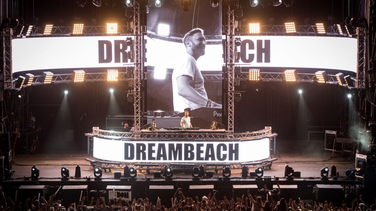 David Ghetta durante su actuación en Villaricos.