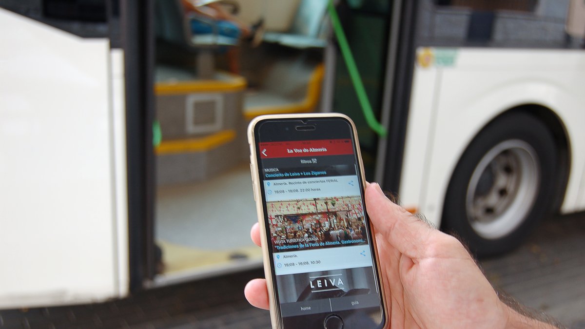 Solo con el móvil estarás al día de todo lo necesario.