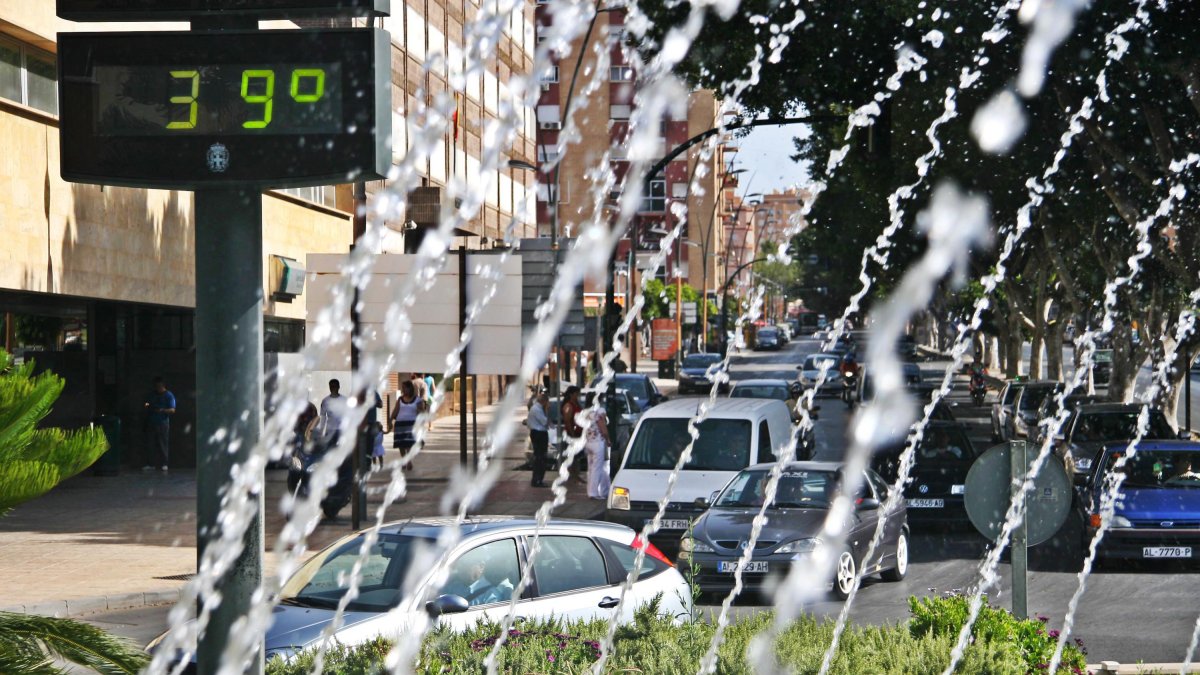 Los termómetros se acercarán a los 40 grados estos días
