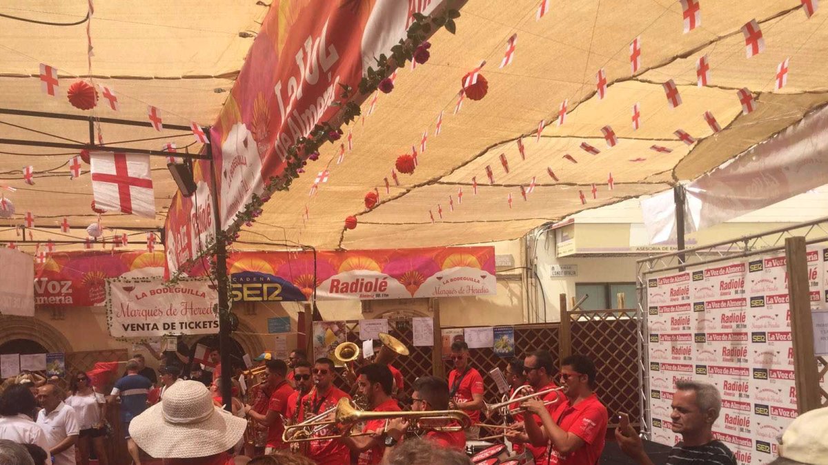 La Charanga de LA VOZ ya está animando la Feria.