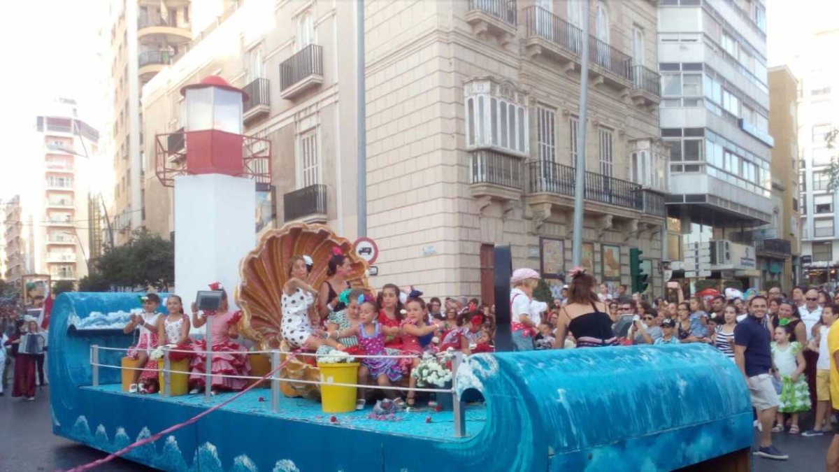 Una de las carrozas que han desfilado.