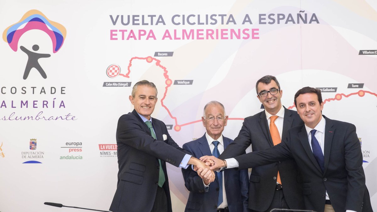 Gabriel Amat en la presentación de la etapa.