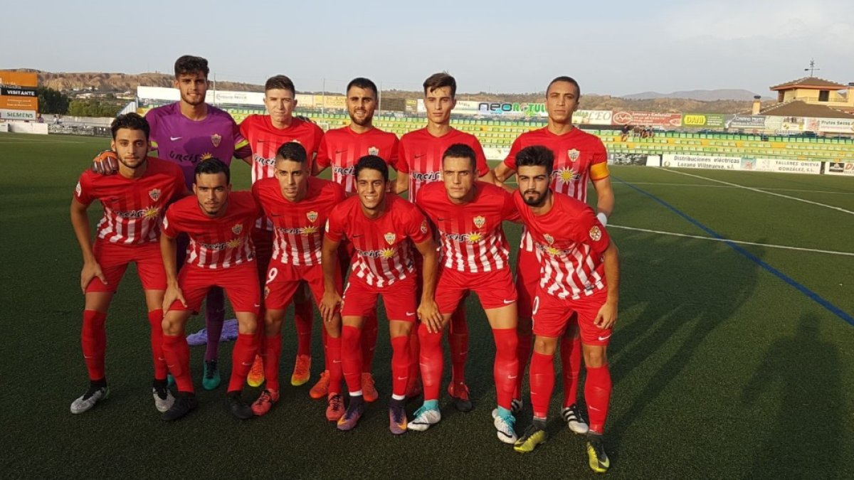El once del Almería B en Guadix.
