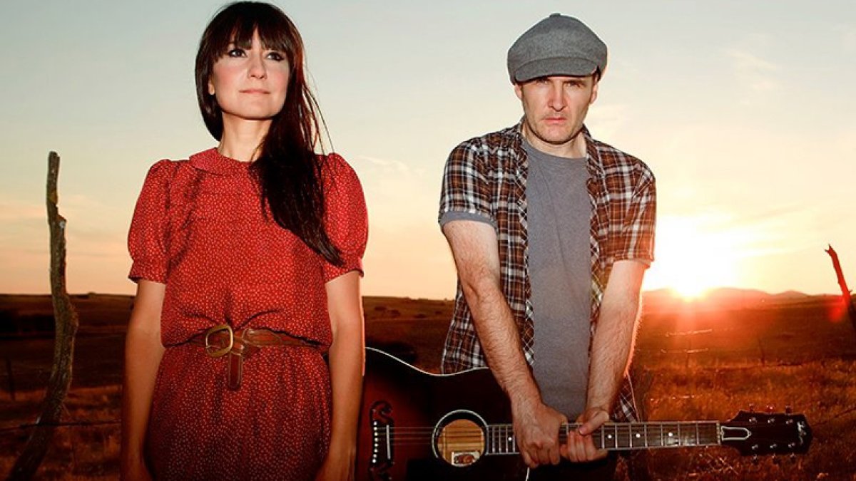 Amaral pone la banda sonora del Real Zaragoza femenino.