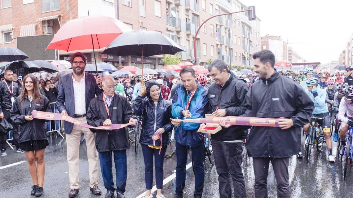 Amat quiere cortar la cinta en el 2018.