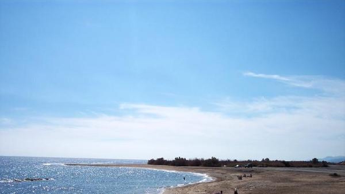 El proyecto contempla conectar Cuevas con la playa de Villaricos.