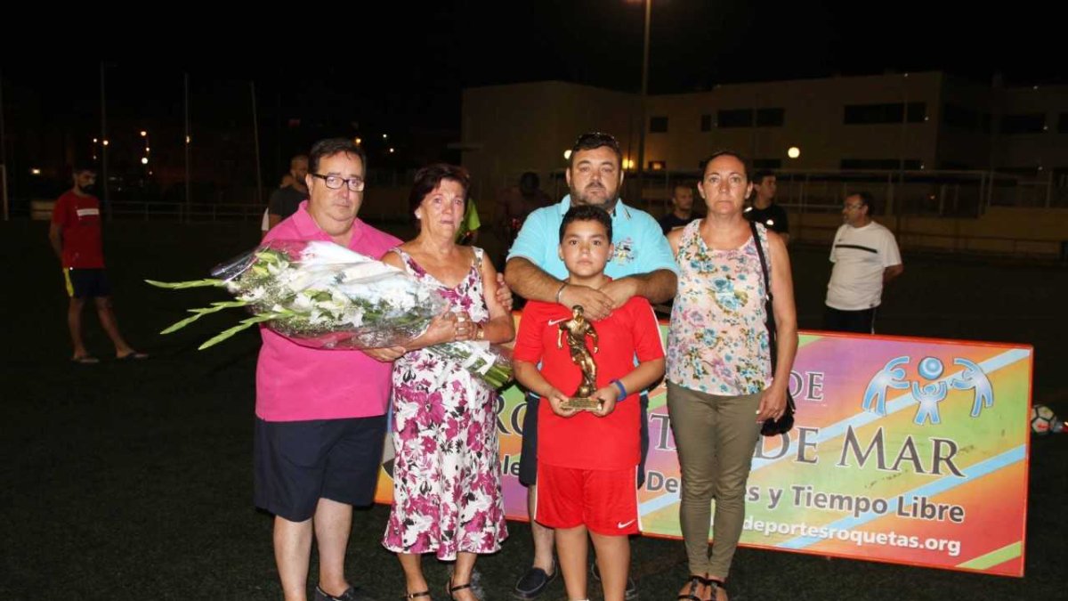 José Juan Rubí con la familia de Juan Malavida.