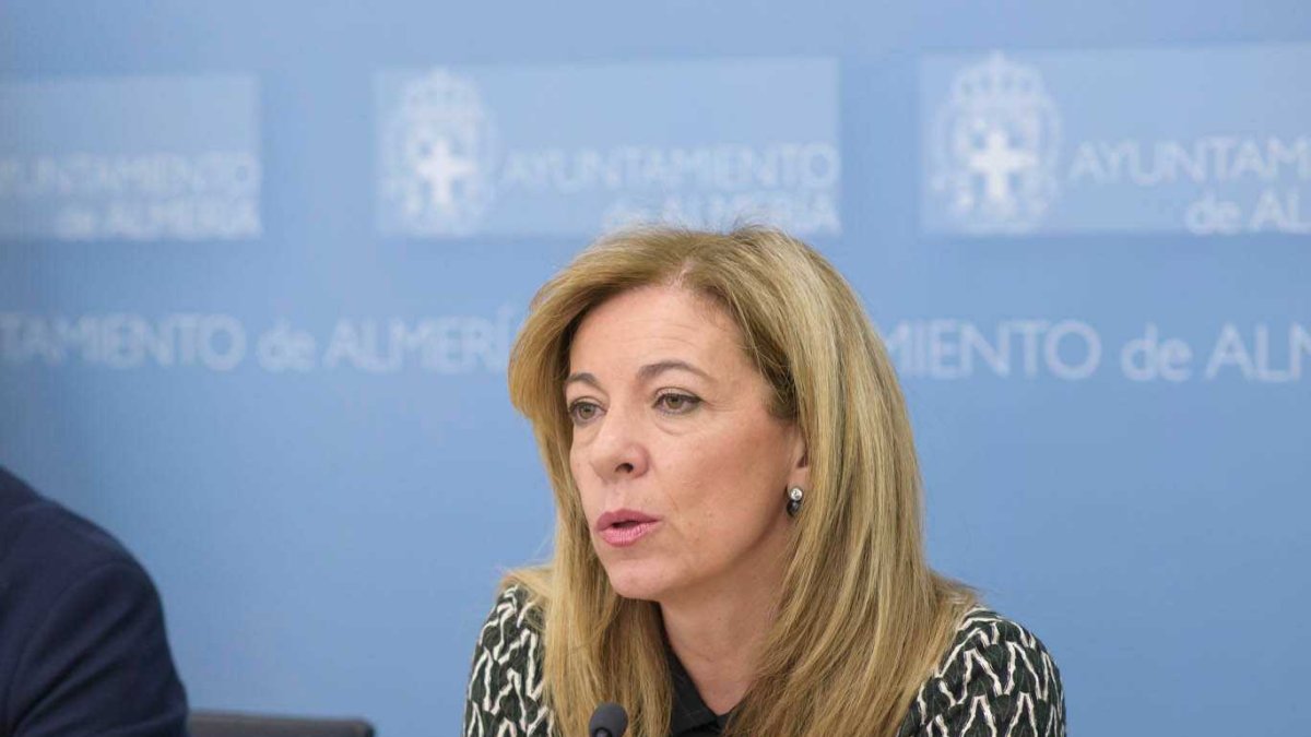 la concejala de Organización y Función Pública, Lola de Haro.
