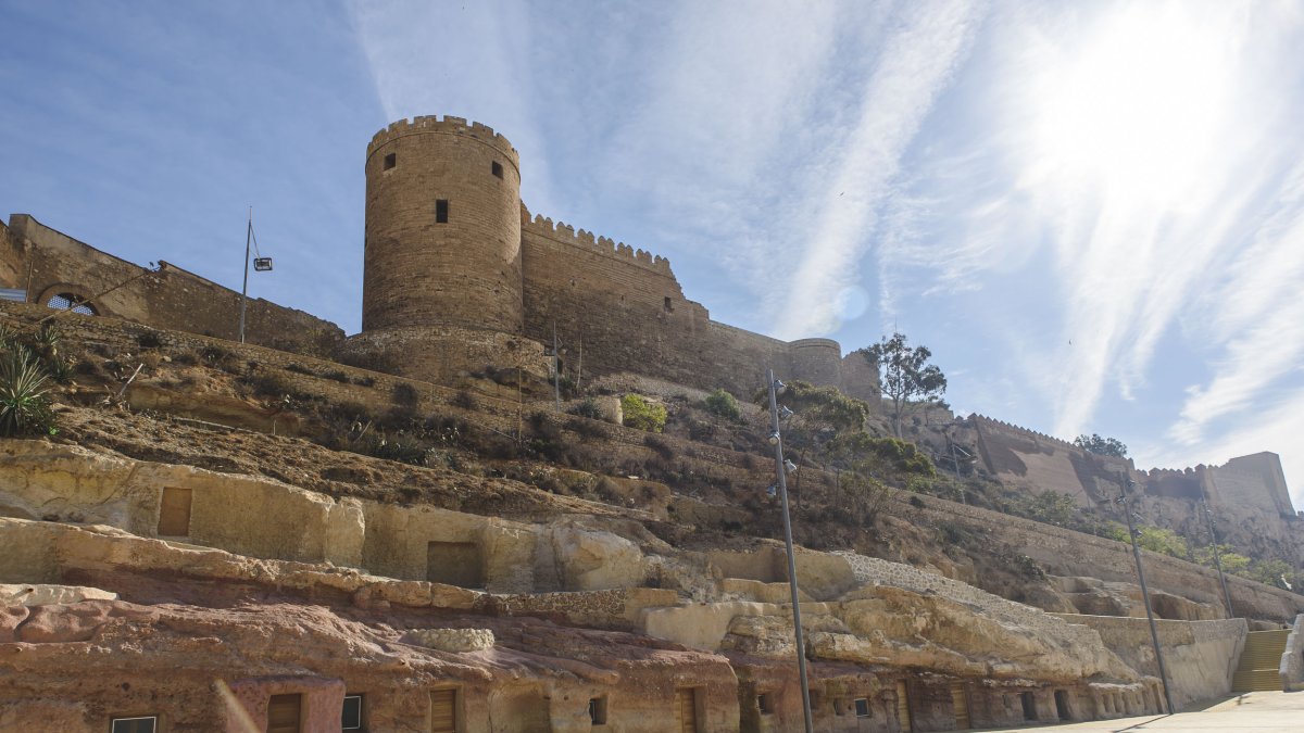 El edificio rehabilitado y los restos arqueológicos hallados quieren ser el nuevo reclamo turístico de la ciudad.