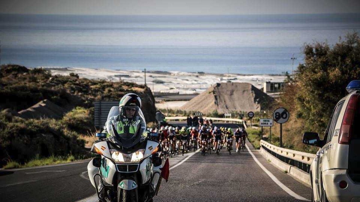 El pelotón en la pasada edición de la carrera.