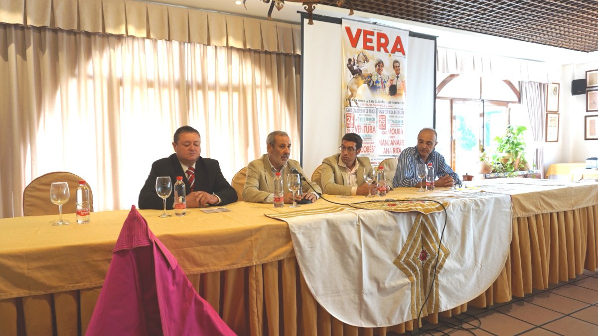 Presentación, ayer, de la feria taurina de Vera.