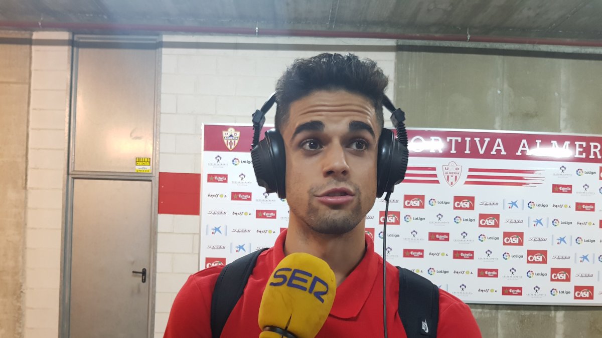 Fran Rodríguez atendiendo al Carrusel.