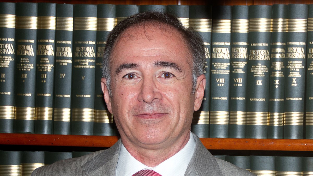 El autor del ensayo publicado por Círculo Rojo.