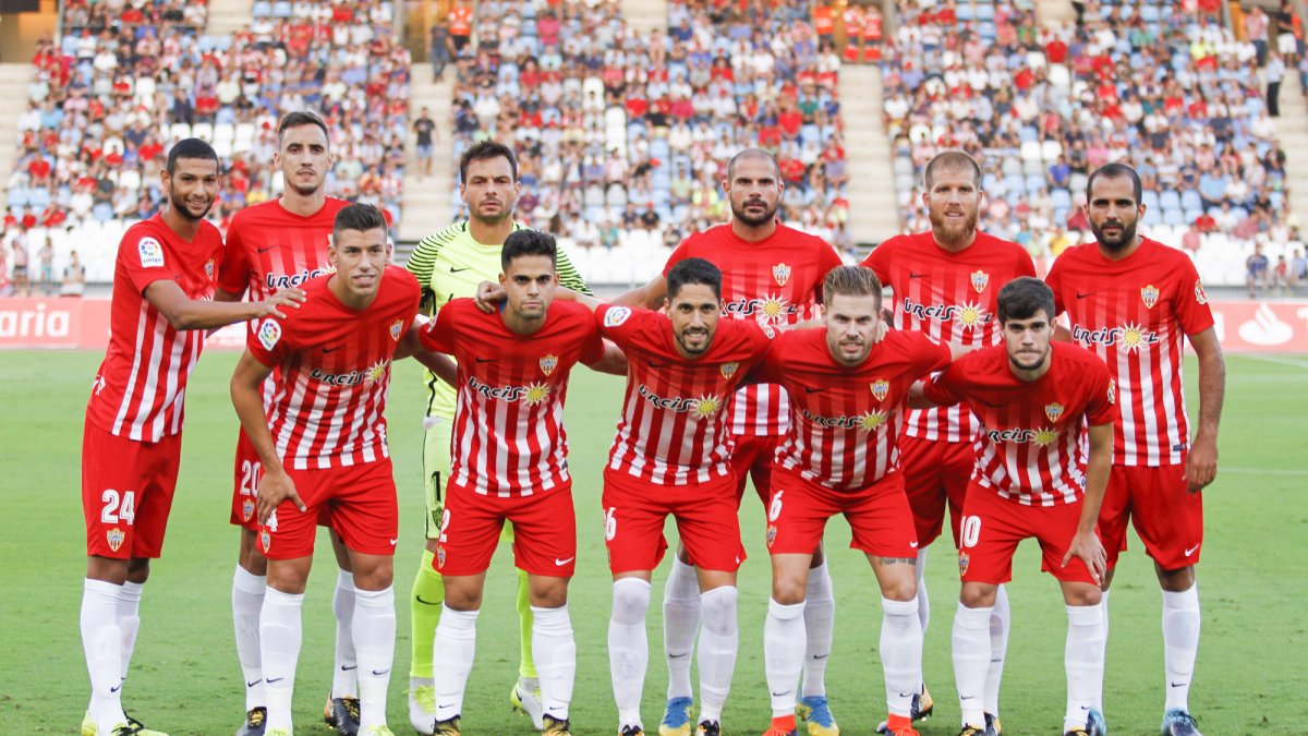 El once del Almería ante el Lorca.