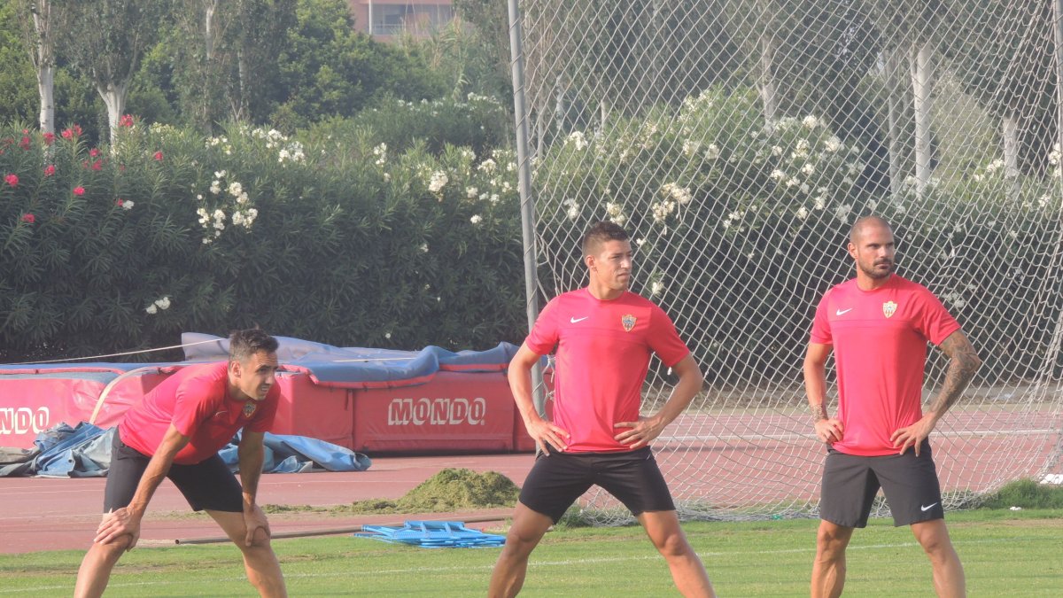Los jugadores del Almería tienen claro que no van a sufrir.