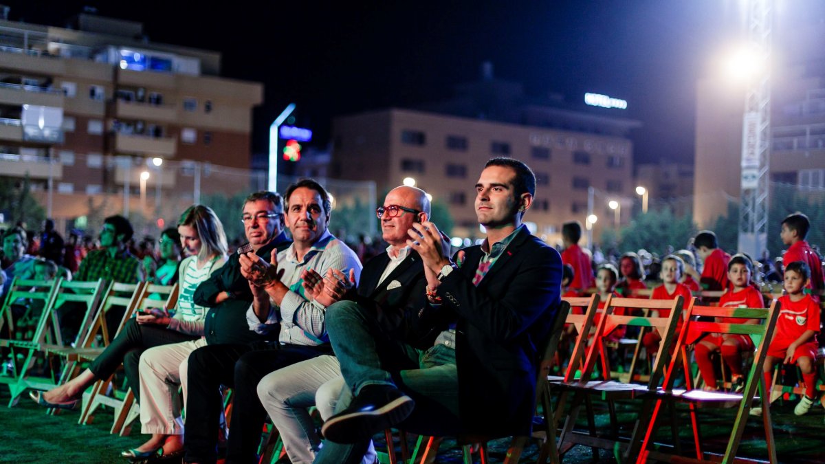 El alcalde en la presentación del Pavía.