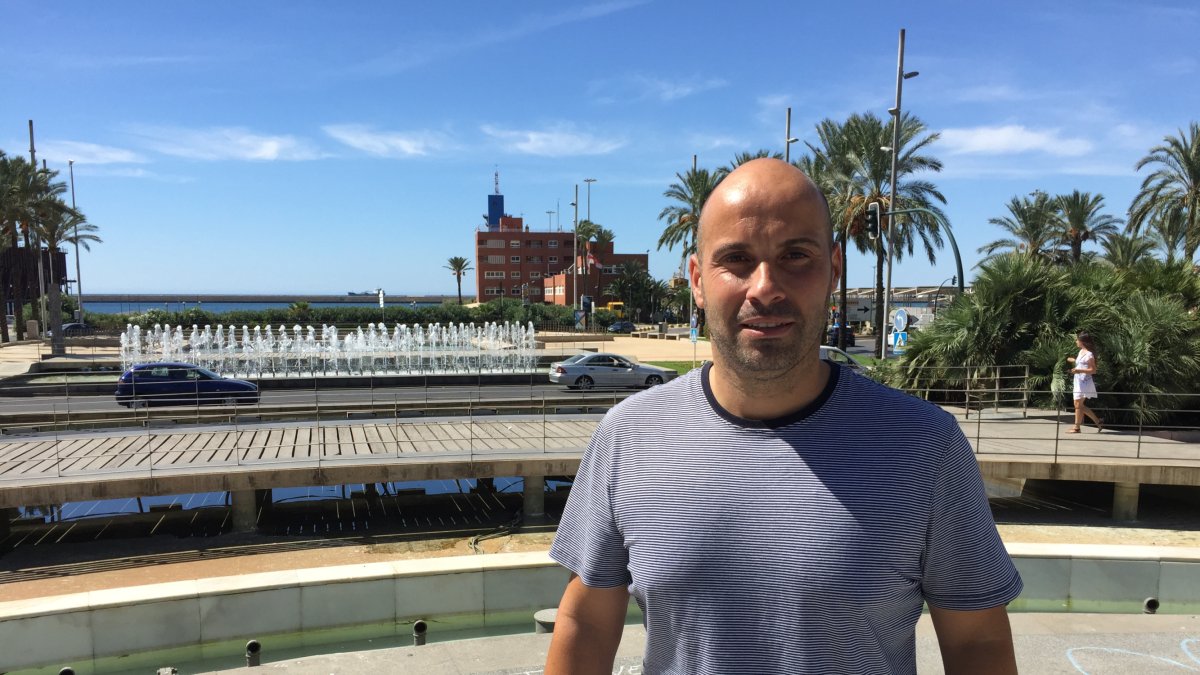 Juan López, presidente de la Asociación Cultural de Policías Portuarios de Almería.