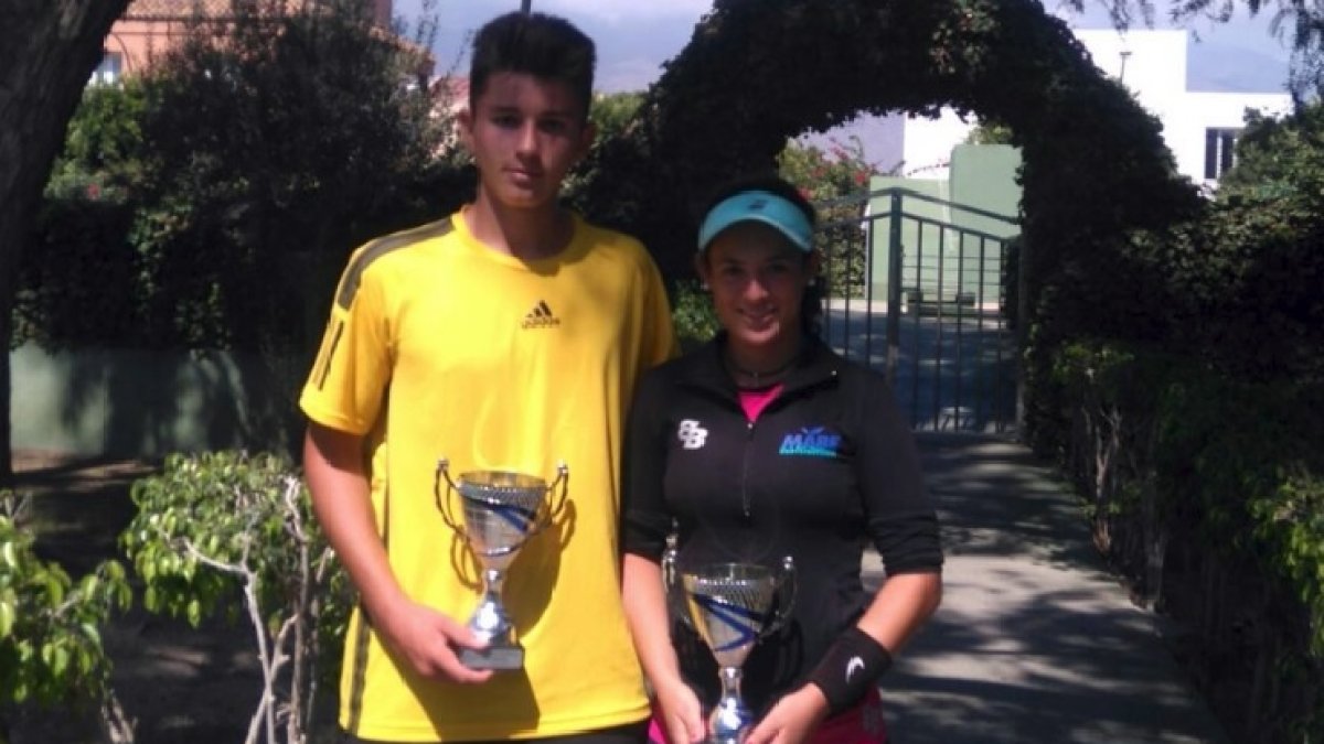 Los dos campeones.
