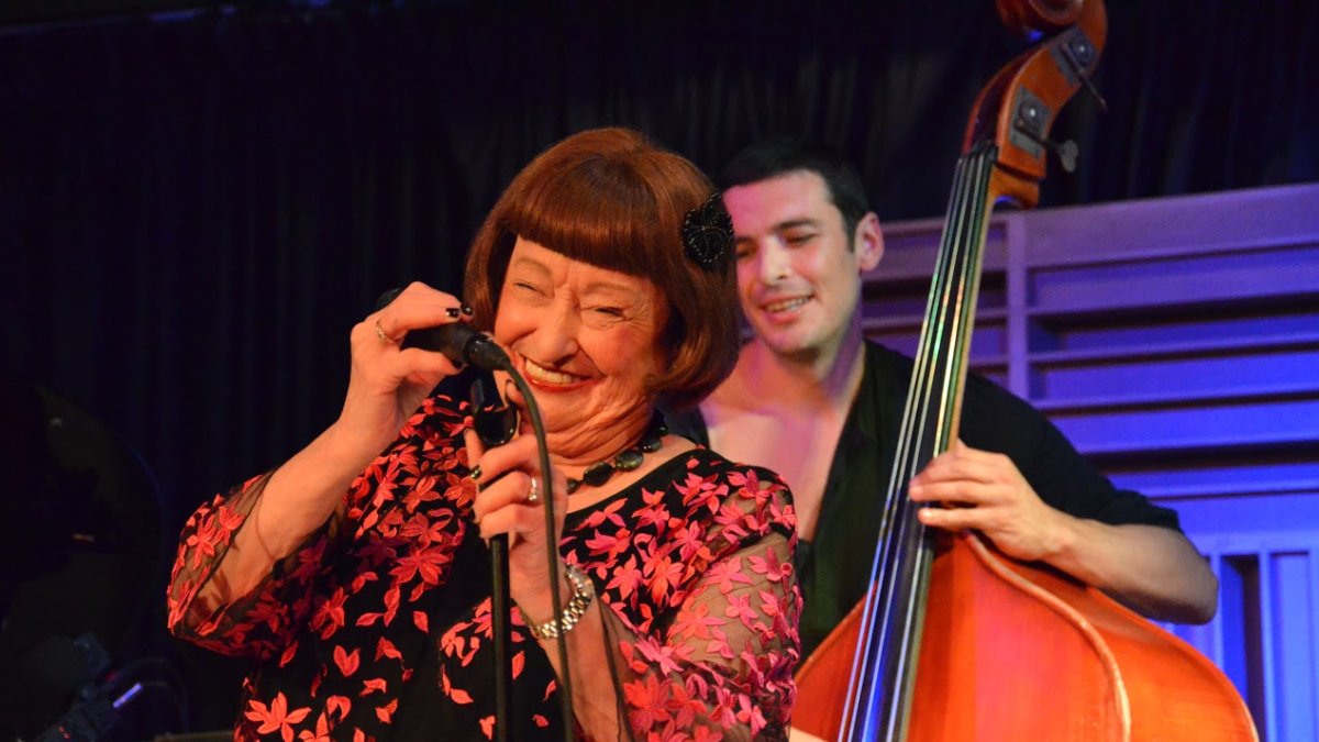 Irresistible la sonrisa y el talento de Sheila Jordan en dos noches de Clasijazz que nadie olvidará. Gentileza de Manuel Díaz