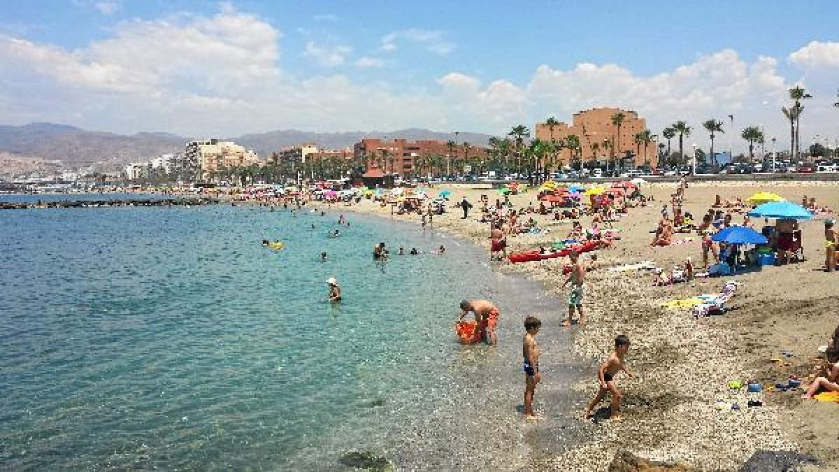 Una de las playas de la capital.