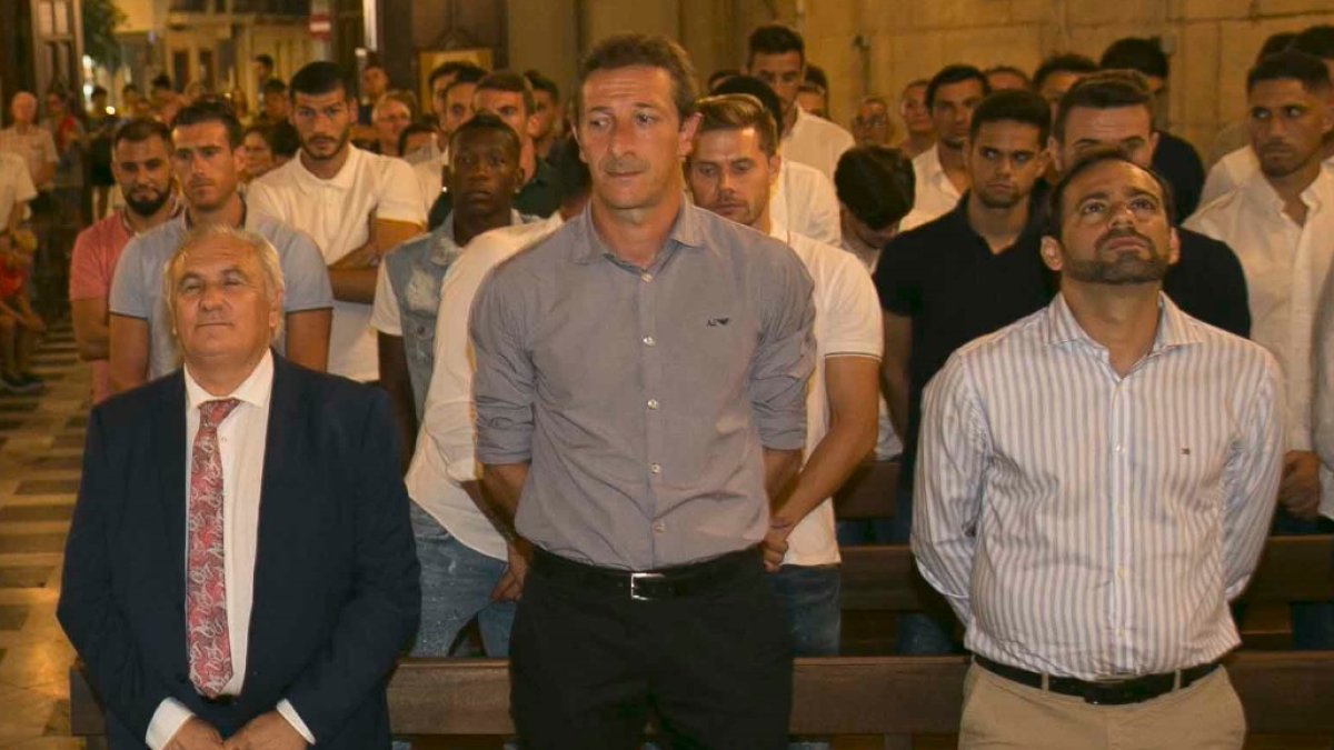 Alfonso García no quiere ir dando cabezadas por culpa del Almería.